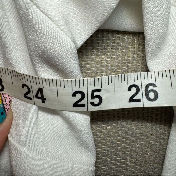 Calvin Klein size 1x White Blouse with Eyelet bell Sleeves - Picture 8 of 10